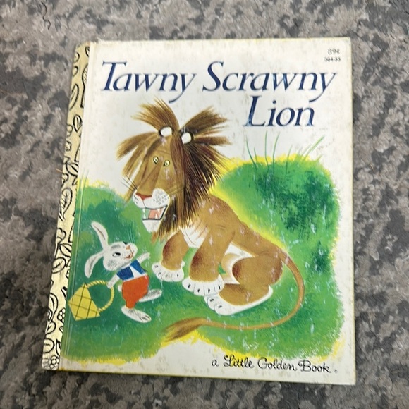Scholastic Other - Tawny Scrawny Lion Book